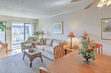 Isle of Palms Condo with Pool Access Walk to Beach