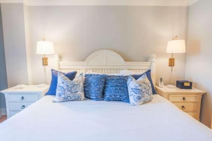 Blue Cabana - image 15