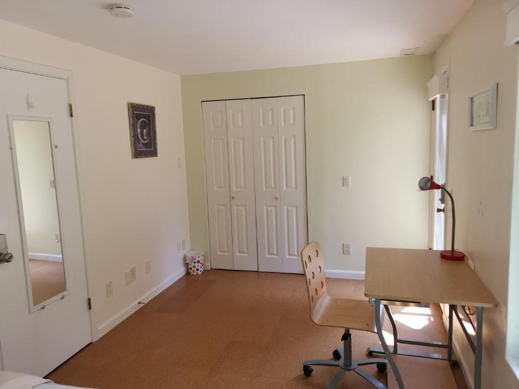 The 2 Forest Rooms--great For Family--and Views!! - image 4