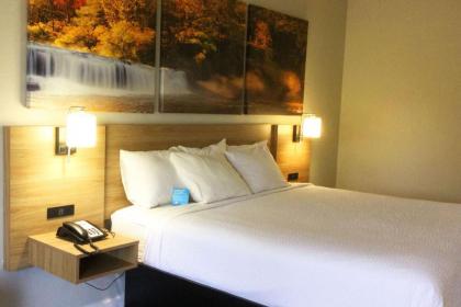 Days Inn by Wyndham Jackson - image 21