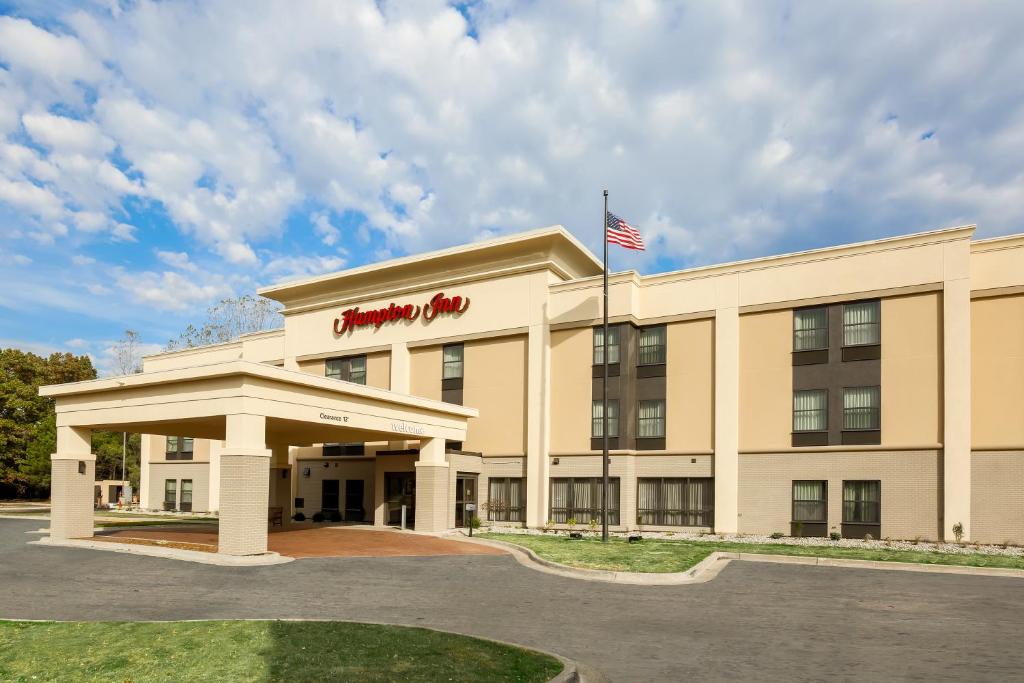 Hampton Inn Jackson - main image