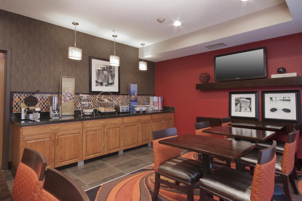 Hampton Inn Jackson - image 4
