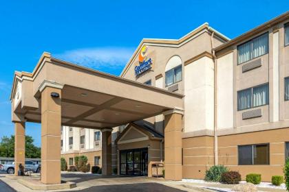 Comfort Inn  Suites   Jackson Michigan