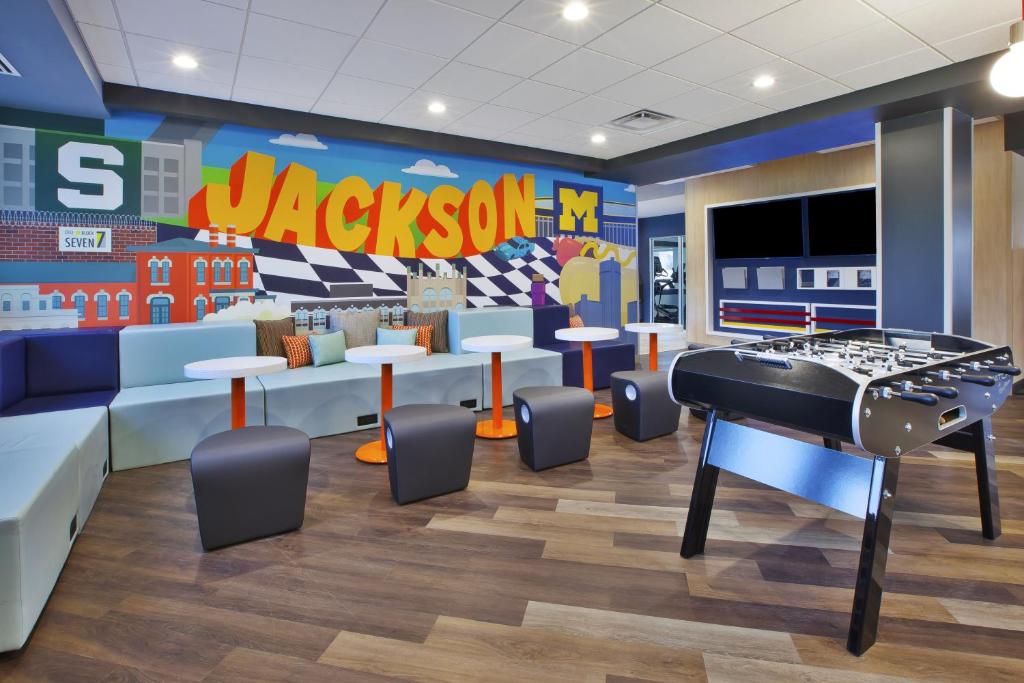 Tru By Hilton Jackson - image 7