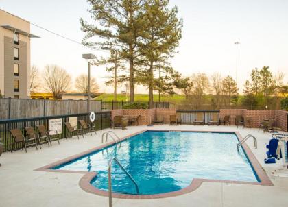 Hampton Inn & Suites Jackson Coliseum - image 18