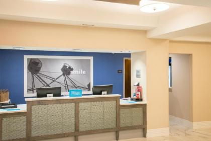 Hampton Inn & Suites Jackson Coliseum - image 19