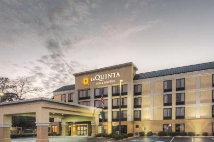 La Quinta Inn  Suites by Wyndham Jackson North