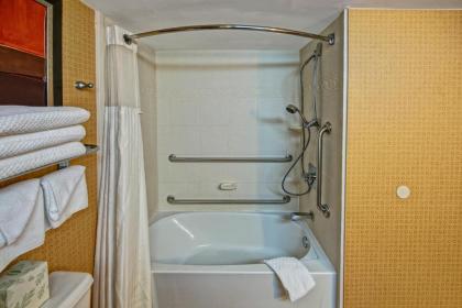 DoubleTree by Hilton Jackson - image 15