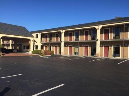 SureStay Plus Hotel by Best Western Jackson Tennessee