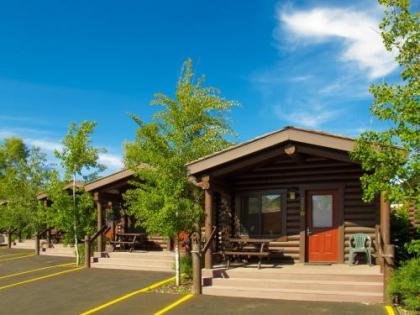 Elk Country Inn - image 1