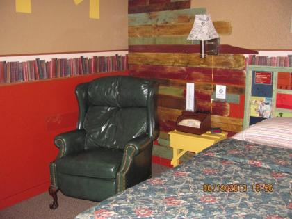 Earth Inn Motel - Jackson - image 7