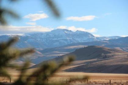 Flat Creek Inn - image 2
