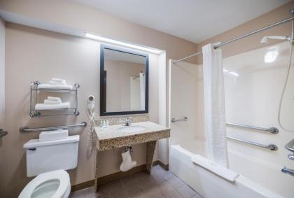 Quality Inn Jacksonville near Little Rock Air Force Base - image 3
