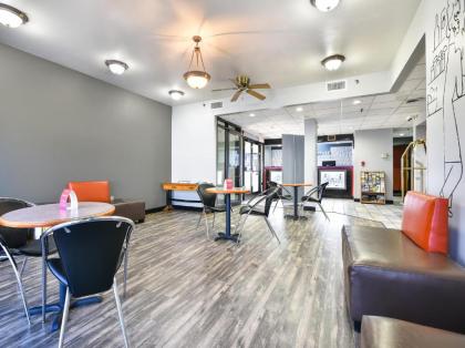 OYO Townhouse Inn Jacksonville AR - image 9