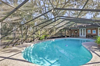 Beach Retreat in Jacksonville Pet and Family-Friendly