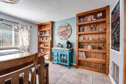 Beach Bungalow 700 - image 2