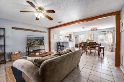 Beach Bungalow 700 - image 5