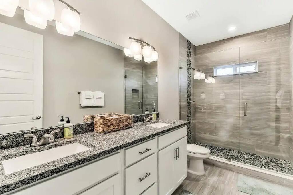 Pet friendly spacious 5 blocks from Jax Beach!!! - image 6
