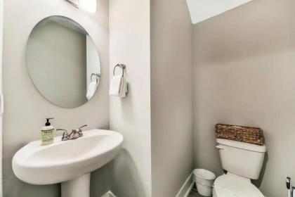 Pet friendly spacious 5 blocks from Jax Beach!!! - image 8
