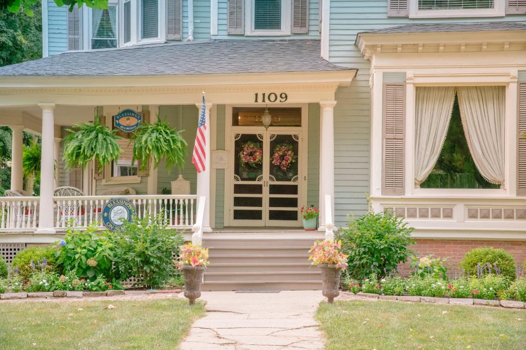 Blessings on State Bed & Breakfast - main image