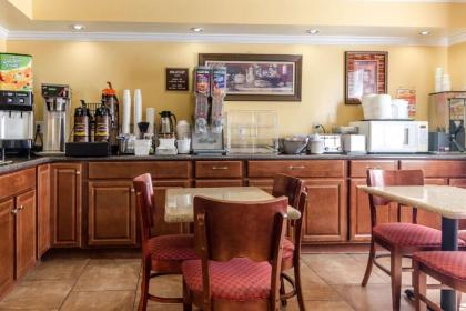 Rodeway Inn & Suites Jacksonville near Camp Lejeune - image 10
