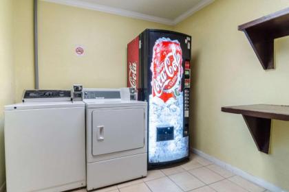 Rodeway Inn & Suites Jacksonville near Camp Lejeune - image 8
