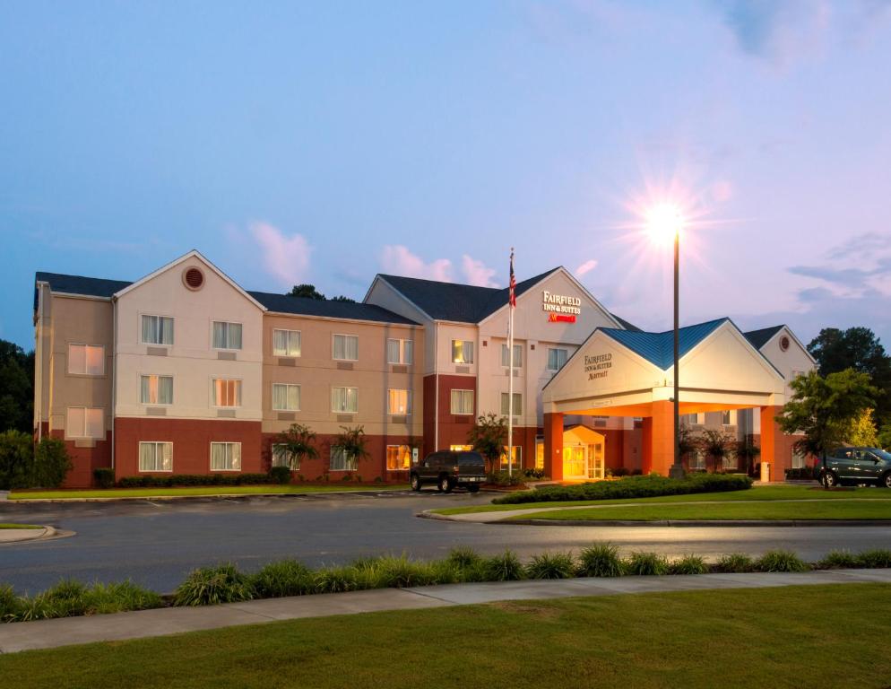 Fairfield Inn & Suites by Marriott Jacksonville - main image