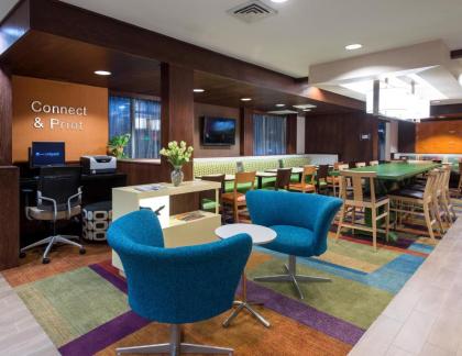 Fairfield Inn & Suites by Marriott Jacksonville - image 9