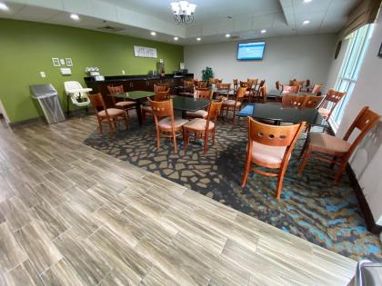Sleep Inn & Suites Jacksonville near Camp Lejeune - image 10