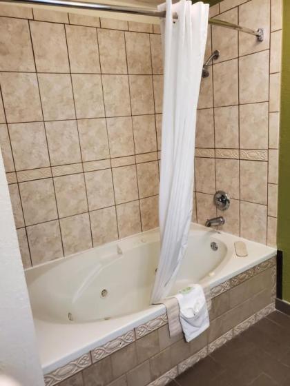 Sleep Inn & Suites Jacksonville near Camp Lejeune - image 12