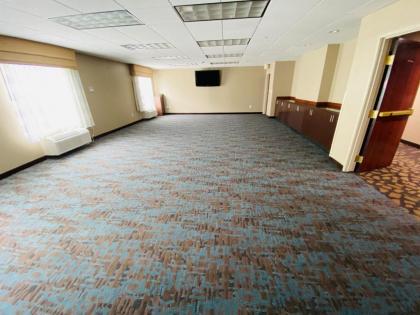 Sleep Inn & Suites Jacksonville near Camp Lejeune - image 5