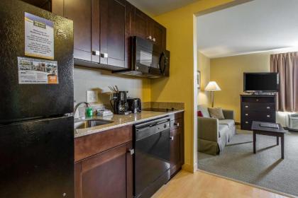 MainStay Suites Camp Lejeune - image 12