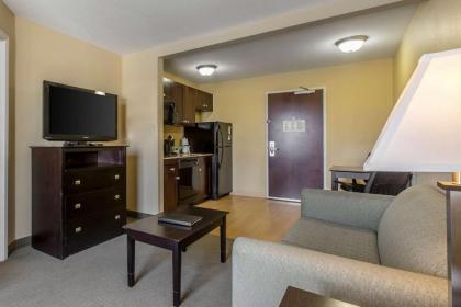 MainStay Suites Camp Lejeune - image 15