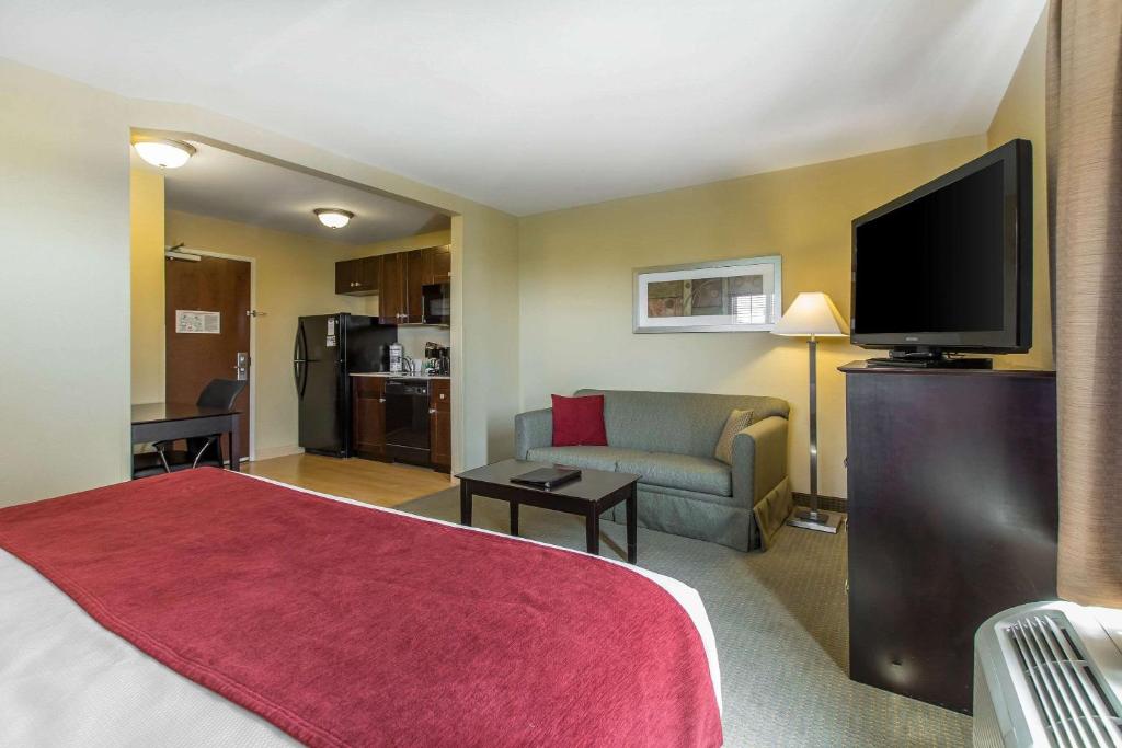 MainStay Suites Camp Lejeune - image 2