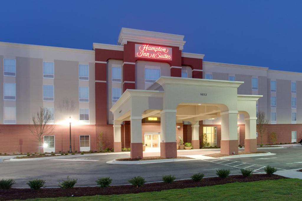 Hampton Inn & Suites Jacksonville - main image