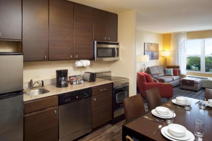 TownePlace Suites by Marriott Jacksonville - image 10