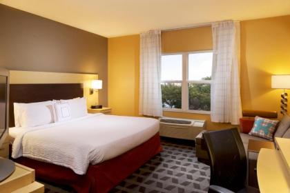 TownePlace Suites by Marriott Jacksonville - image 9