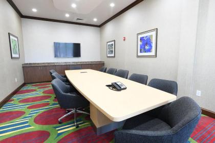 Hilton Garden Inn Jacksonville - image 12