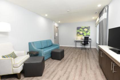 Hilton Garden Inn Jacksonville - image 14