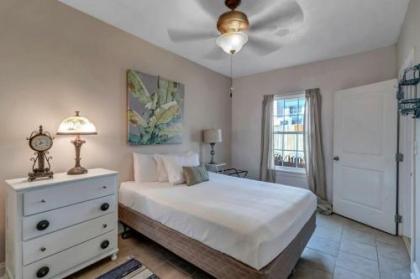 Charming 1st floor apt in the heart of Springfield Florida
