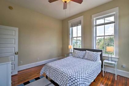 Airy apartment in historic Springfield - image 15