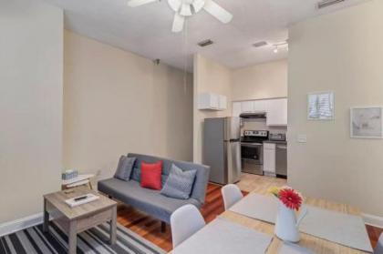 Lt Stay Discounts Cozy 2 BR Apt   Pet Friendly