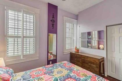 Stylish 2 BR apartment - perfect for relaxing! - image 13