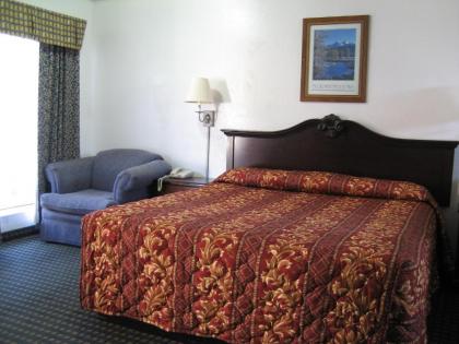 Jamestown Railtown Motel - image 9