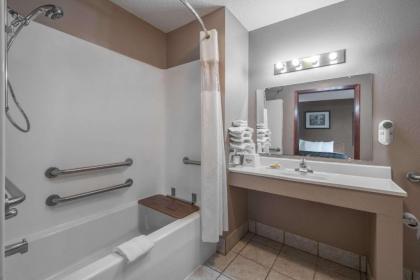 Days Inn by Wyndham Jamestown - image 12