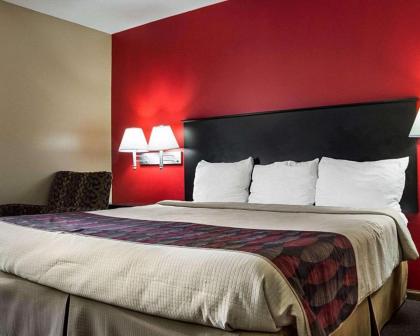 Econo Lodge Jamestown - image 6
