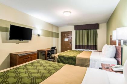Econo Lodge - image 6