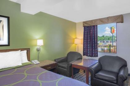 Super 8 by Wyndham Jasper - image 15