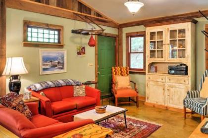 Jasper 7 Timbers Cabin on 15 Acres with a Creek! - image 2
