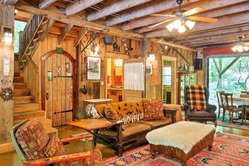 Jasper 7 Timbers Cabin on 15 Acres with a Creek! - image 5